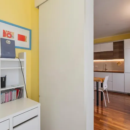 Xenia Apartments - Cozy Studio 10 Min From Linate Milan Exterior photo